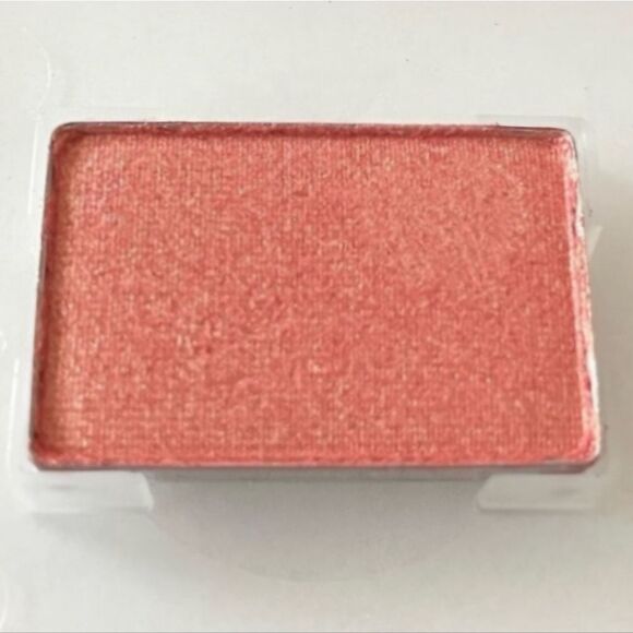 MARY KAY CHROMAFUSION EYE SHADOW, GOLDEN PEACH - Picture 1 of 5